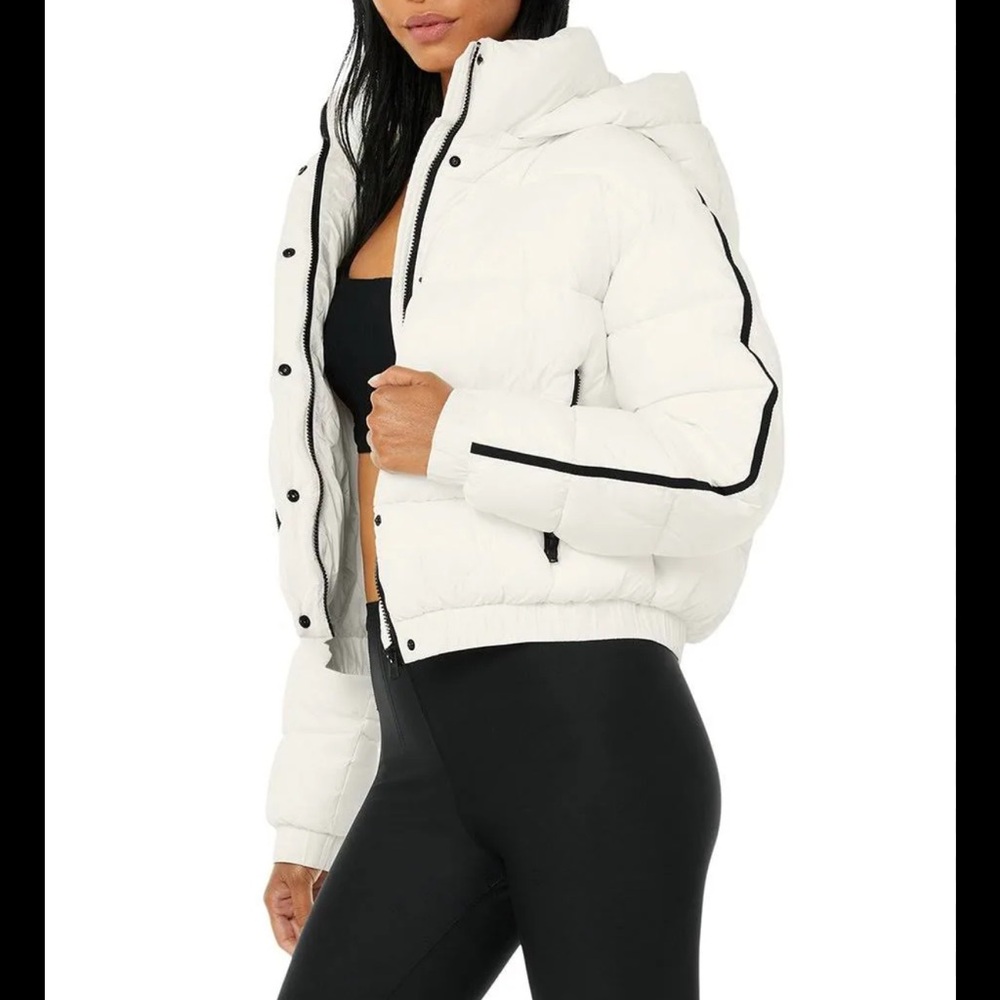 Alo Aspen Love Puffer Jacket
